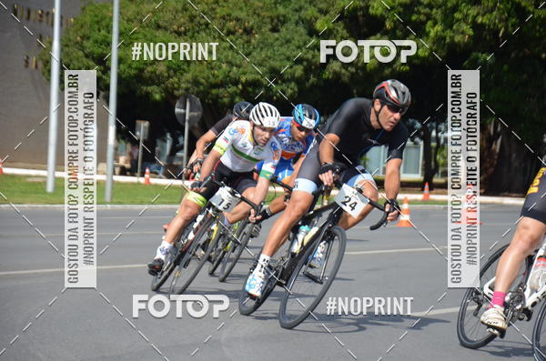 Buy your photos of the event100KM DE BRASLIA-COPA RESENHA MASTER DE CICLISMO. on Fotop