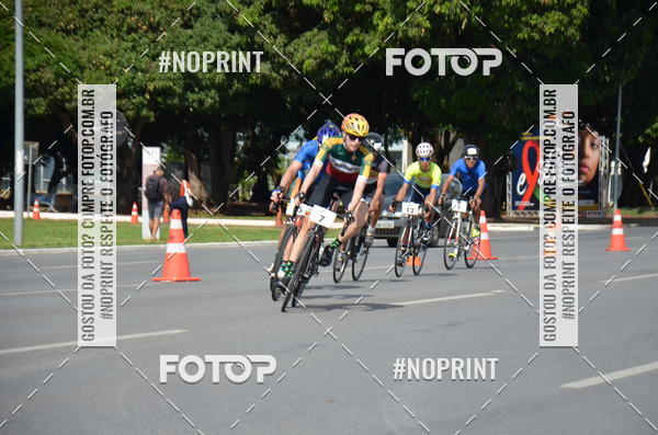 Buy your photos of the event100KM DE BRASLIA-COPA RESENHA MASTER DE CICLISMO. on Fotop