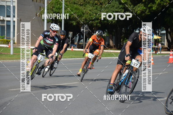 Buy your photos of the event100KM DE BRASLIA-COPA RESENHA MASTER DE CICLISMO. on Fotop