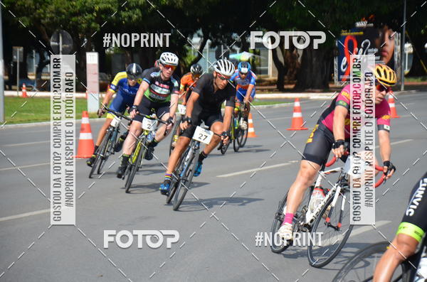 Buy your photos of the event100KM DE BRASLIA-COPA RESENHA MASTER DE CICLISMO. on Fotop