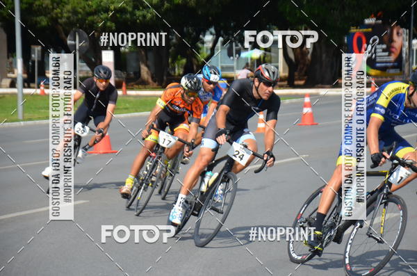 Buy your photos of the event100KM DE BRASLIA-COPA RESENHA MASTER DE CICLISMO. on Fotop