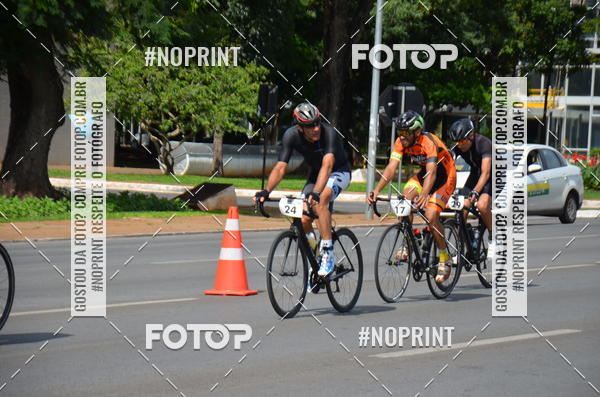 Buy your photos of the event100KM DE BRASLIA-COPA RESENHA MASTER DE CICLISMO. on Fotop