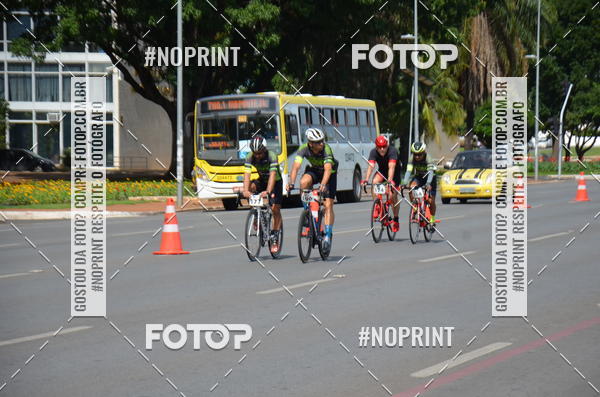Buy your photos of the event100KM DE BRASLIA-COPA RESENHA MASTER DE CICLISMO. on Fotop