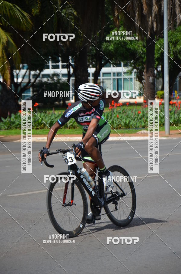 Buy your photos of the event100KM DE BRASLIA-COPA RESENHA MASTER DE CICLISMO. on Fotop