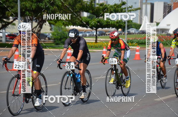 Buy your photos of the event100KM DE BRASLIA-COPA RESENHA MASTER DE CICLISMO. on Fotop