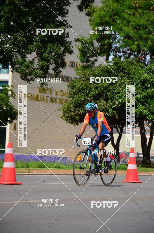 Buy your photos of the event100KM DE BRASLIA-COPA RESENHA MASTER DE CICLISMO. on Fotop