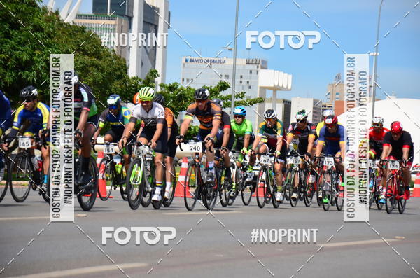 Buy your photos of the event100KM DE BRASLIA-COPA RESENHA MASTER DE CICLISMO. on Fotop
