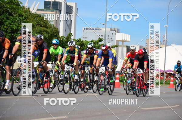 Buy your photos of the event100KM DE BRASLIA-COPA RESENHA MASTER DE CICLISMO. on Fotop