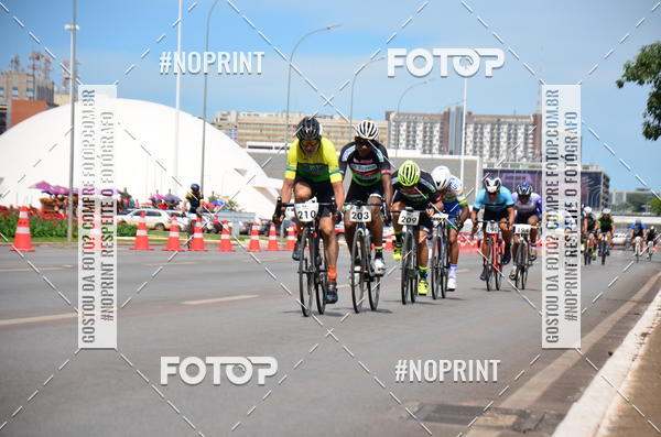 Buy your photos of the event100KM DE BRASLIA-COPA RESENHA MASTER DE CICLISMO. on Fotop