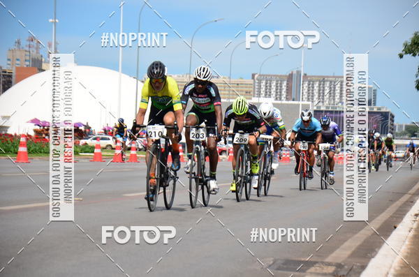 Buy your photos of the event100KM DE BRASLIA-COPA RESENHA MASTER DE CICLISMO. on Fotop
