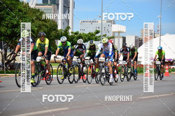 Buy your photos of the event100KM DE BRASLIA-COPA RESENHA MASTER DE CICLISMO. on Fotop