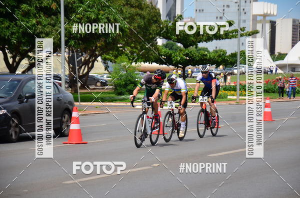 Buy your photos of the event100KM DE BRASLIA-COPA RESENHA MASTER DE CICLISMO. on Fotop