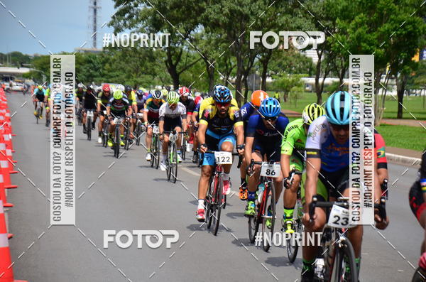 Buy your photos of the event100KM DE BRASLIA-COPA RESENHA MASTER DE CICLISMO. on Fotop