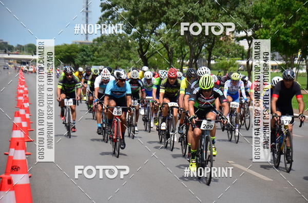 Buy your photos of the event100KM DE BRASLIA-COPA RESENHA MASTER DE CICLISMO. on Fotop