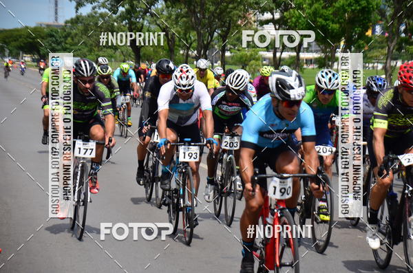 Buy your photos of the event100KM DE BRASLIA-COPA RESENHA MASTER DE CICLISMO. on Fotop