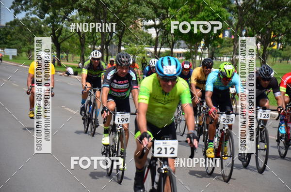 Buy your photos of the event100KM DE BRASLIA-COPA RESENHA MASTER DE CICLISMO. on Fotop