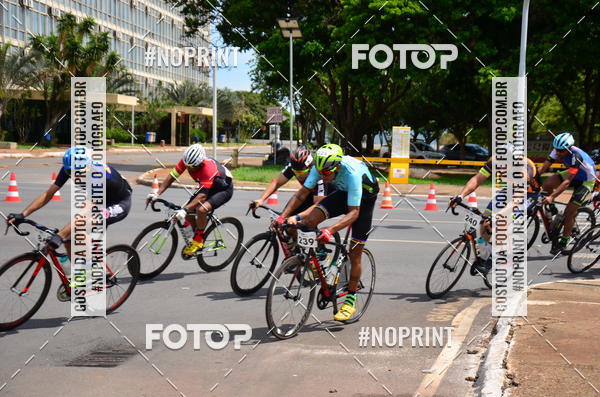 Buy your photos of the event100KM DE BRASLIA-COPA RESENHA MASTER DE CICLISMO. on Fotop