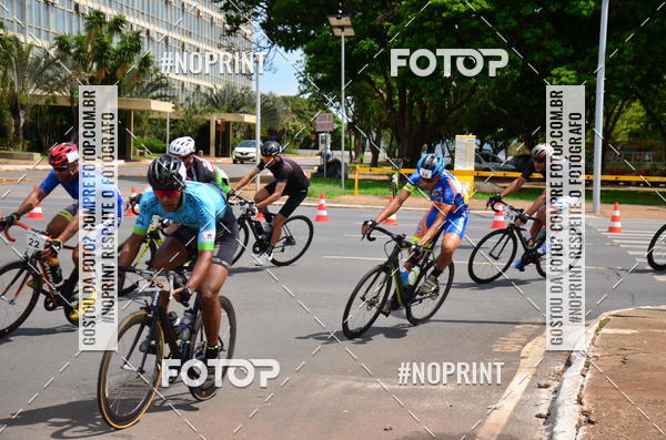 Buy your photos of the event100KM DE BRASLIA-COPA RESENHA MASTER DE CICLISMO. on Fotop