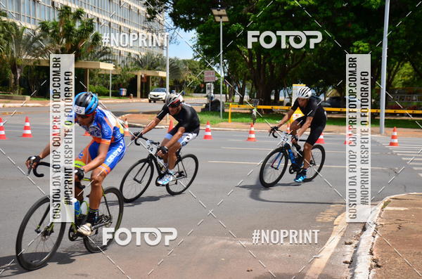 Buy your photos of the event100KM DE BRASLIA-COPA RESENHA MASTER DE CICLISMO. on Fotop