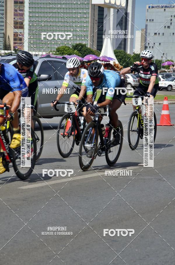 Buy your photos of the event100KM DE BRASLIA-COPA RESENHA MASTER DE CICLISMO. on Fotop