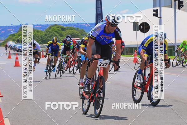 Buy your photos of the event100KM DE BRASLIA-COPA RESENHA MASTER DE CICLISMO. on Fotop
