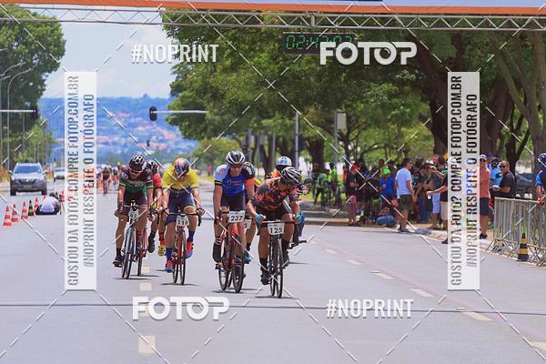 Buy your photos of the event100KM DE BRASLIA-COPA RESENHA MASTER DE CICLISMO. on Fotop