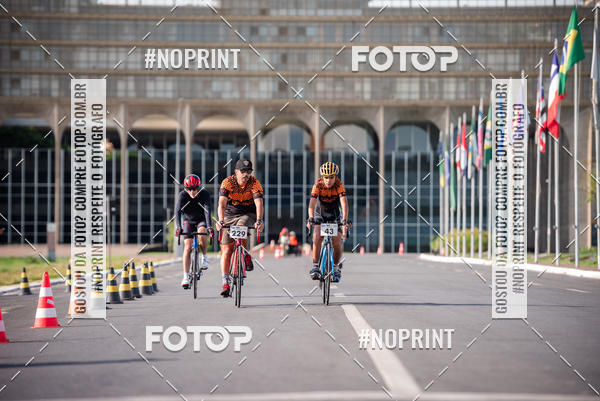 Buy your photos of the event100KM DE BRASLIA-COPA RESENHA MASTER DE CICLISMO. on Fotop