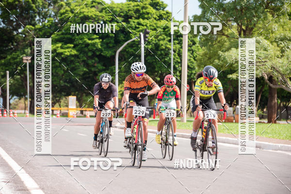Buy your photos of the event100KM DE BRASLIA-COPA RESENHA MASTER DE CICLISMO. on Fotop