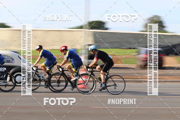 Buy your photos of the event100KM DE BRASLIA-COPA RESENHA MASTER DE CICLISMO. on Fotop