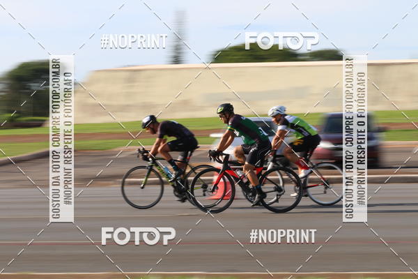 Buy your photos of the event100KM DE BRASLIA-COPA RESENHA MASTER DE CICLISMO. on Fotop
