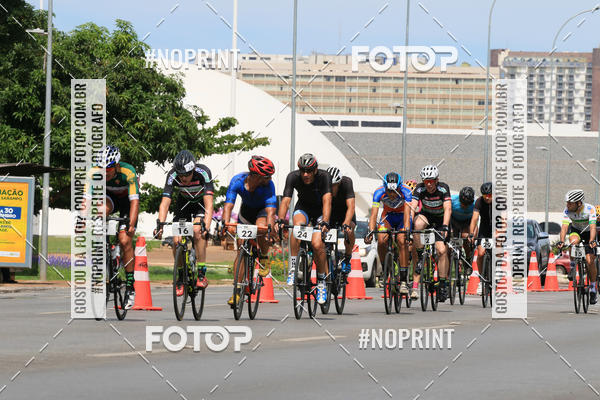 Buy your photos of the event100KM DE BRASLIA-COPA RESENHA MASTER DE CICLISMO. on Fotop