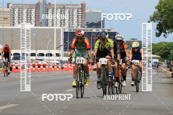Buy your photos of the event100KM DE BRASLIA-COPA RESENHA MASTER DE CICLISMO. on Fotop