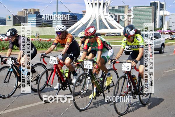 Buy your photos of the event100KM DE BRASLIA-COPA RESENHA MASTER DE CICLISMO. on Fotop