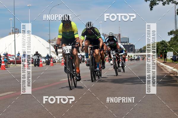 Buy your photos of the event100KM DE BRASLIA-COPA RESENHA MASTER DE CICLISMO. on Fotop