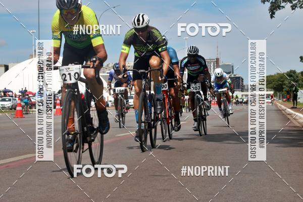Buy your photos of the event100KM DE BRASLIA-COPA RESENHA MASTER DE CICLISMO. on Fotop