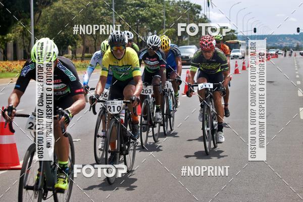 Buy your photos of the event100KM DE BRASLIA-COPA RESENHA MASTER DE CICLISMO. on Fotop
