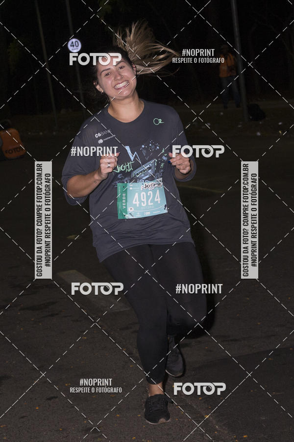 Buy your photos of the eventNight Run SP Etapa Pop - Equipe ASI on Fotop
