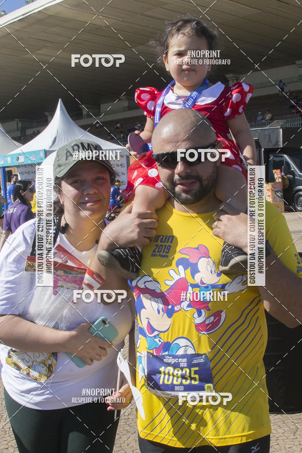 Buy your photos of the eventDisney Magic Run SP - Equipe ASI on Fotop