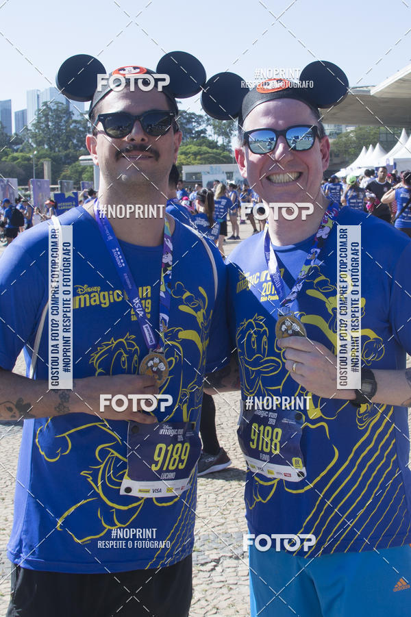 Buy your photos of the eventDisney Magic Run SP - Equipe ASI on Fotop