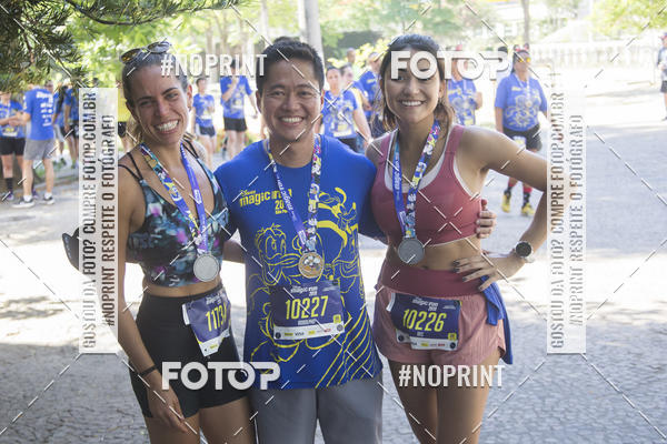 Buy your photos of the eventDisney Magic Run SP - Equipe ASI on Fotop