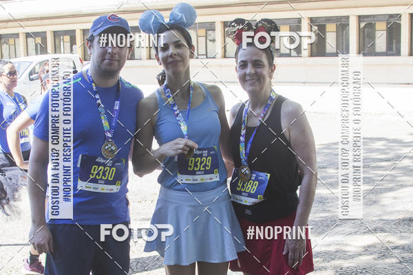 Buy your photos of the eventDisney Magic Run SP - Equipe ASI on Fotop