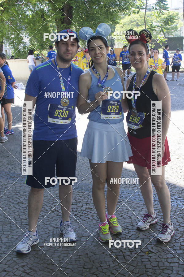 Buy your photos of the eventDisney Magic Run SP - Equipe ASI on Fotop