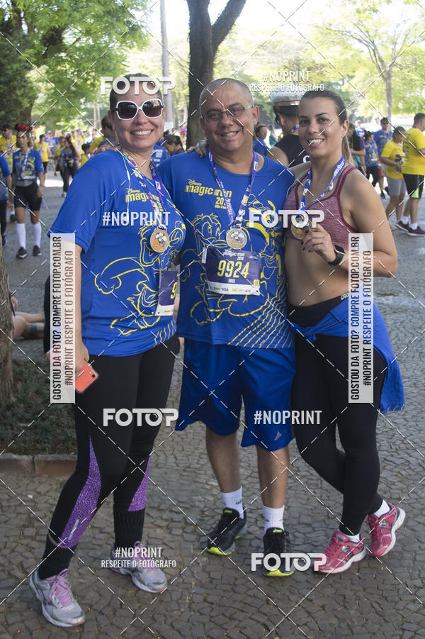 Buy your photos of the eventDisney Magic Run SP - Equipe ASI on Fotop