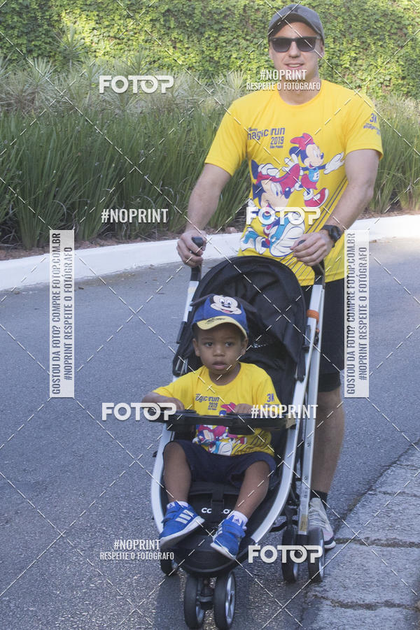 Buy your photos of the eventDisney Magic Run SP - Equipe ASI on Fotop
