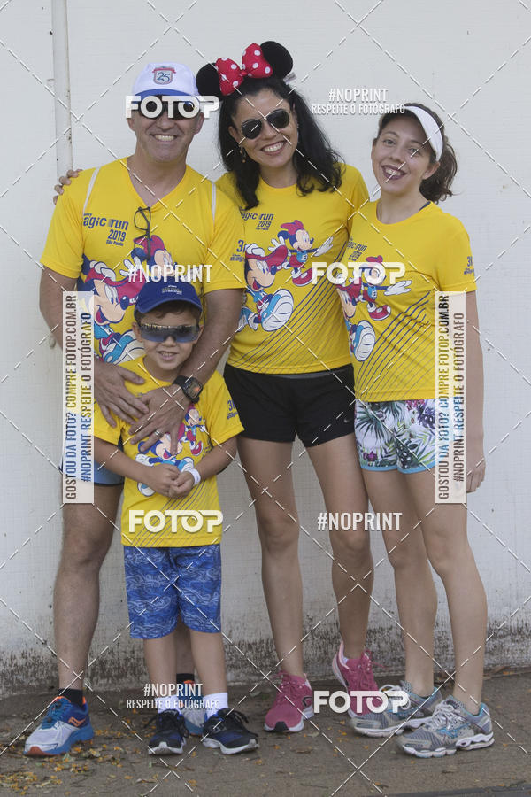 Buy your photos of the eventDisney Magic Run SP - Equipe ASI on Fotop