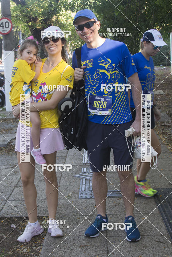 Buy your photos of the eventDisney Magic Run SP - Equipe ASI on Fotop