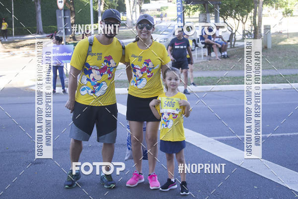 Buy your photos of the eventDisney Magic Run SP - Equipe ASI on Fotop
