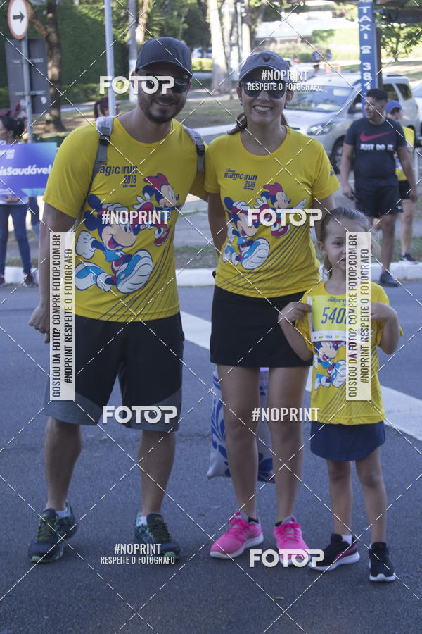 Buy your photos of the eventDisney Magic Run SP - Equipe ASI on Fotop