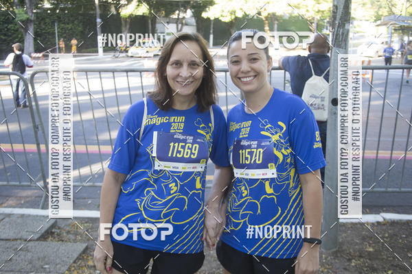 Buy your photos of the eventDisney Magic Run SP - Equipe ASI on Fotop