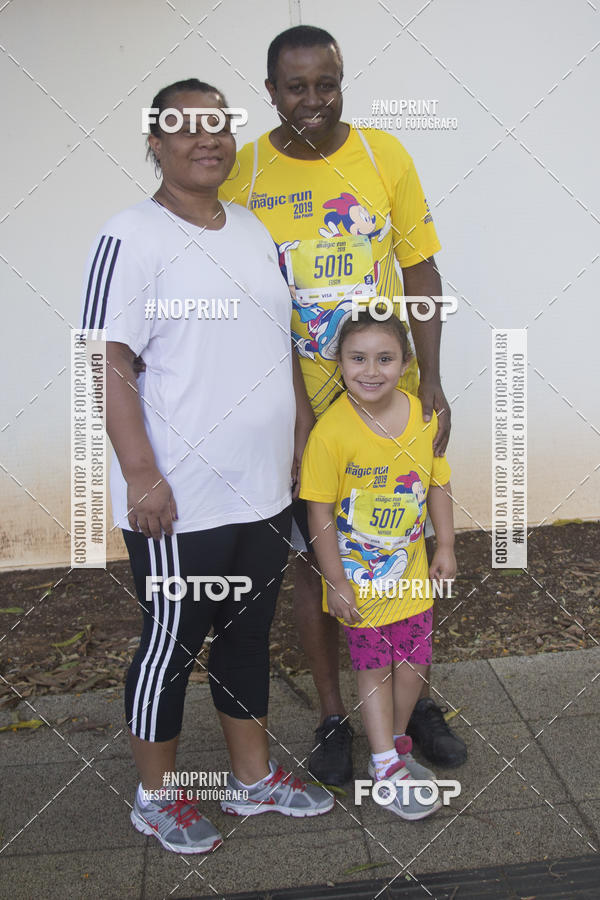 Buy your photos of the eventDisney Magic Run SP - Equipe ASI on Fotop